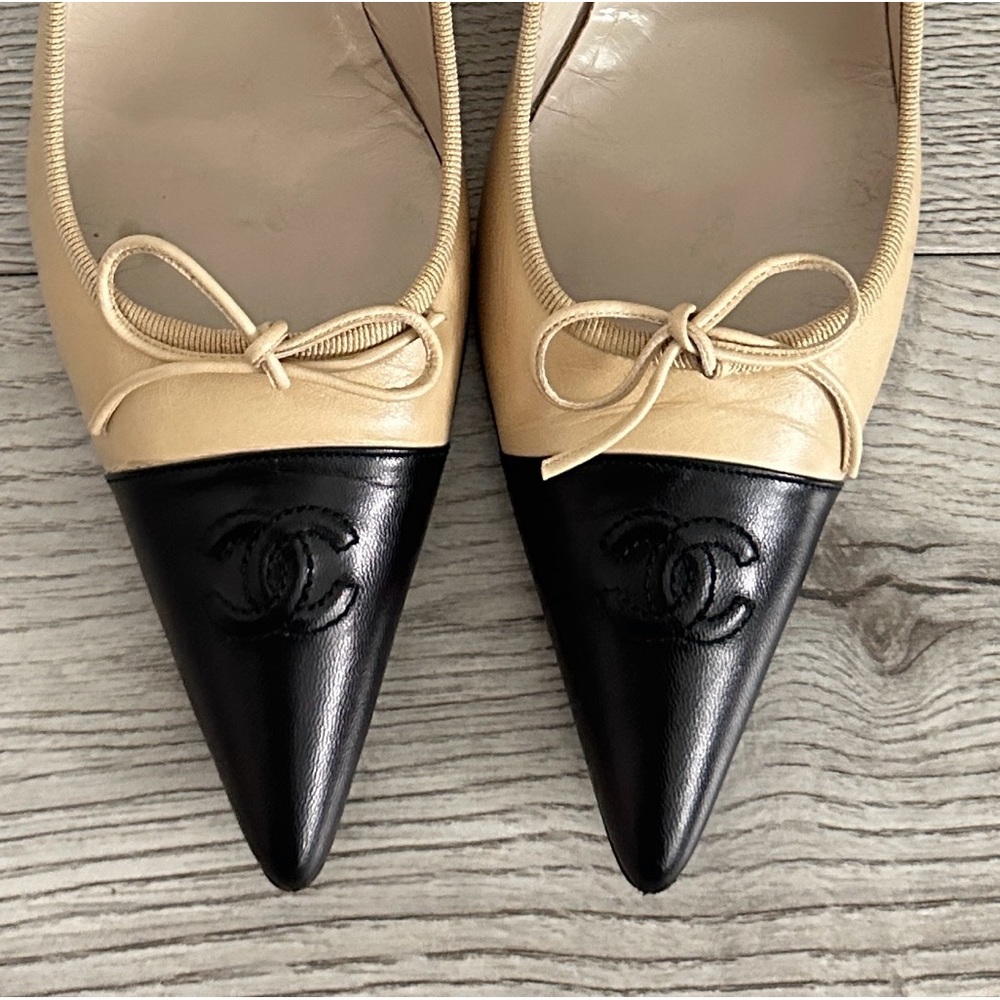 SOLD Vintage Chanel Pumps 38